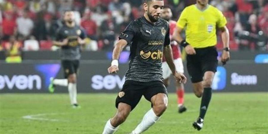 نجم الزمالك السابق: مشاركة قندوسي سلاح ذو حدين